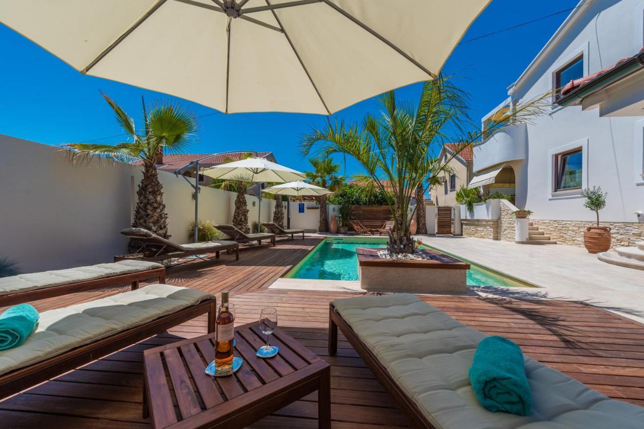 Apartments "Villa Antisin" With Heated Pool Zadar Exterior foto