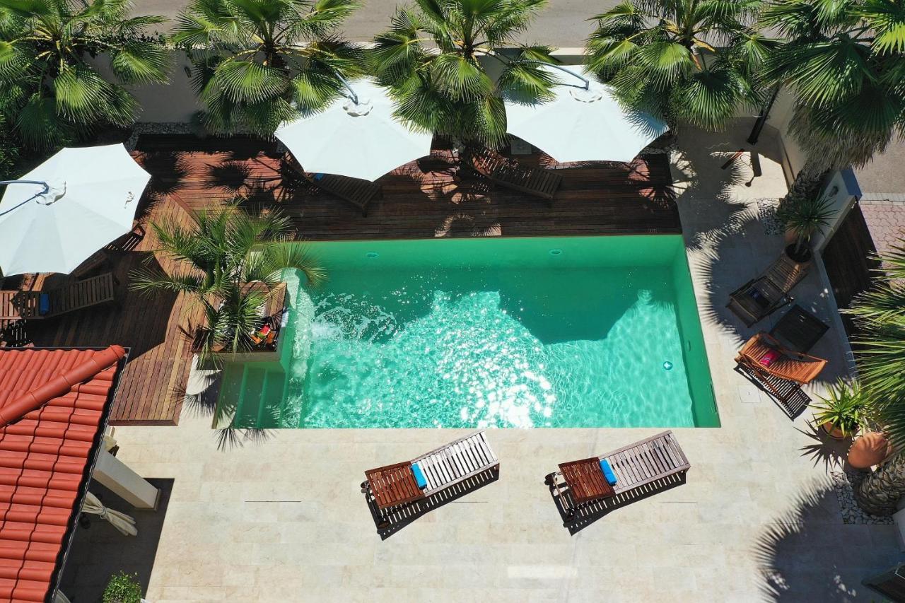 Apartments "Villa Antisin" With Heated Pool Zadar Exterior foto