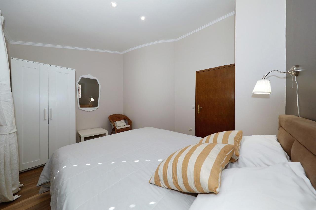 Apartments "Villa Antisin" With Heated Pool Zadar Exterior foto