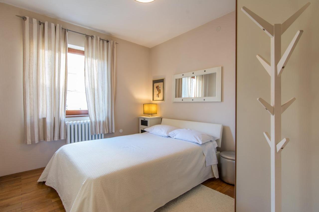 Apartments "Villa Antisin" With Heated Pool Zadar Exterior foto