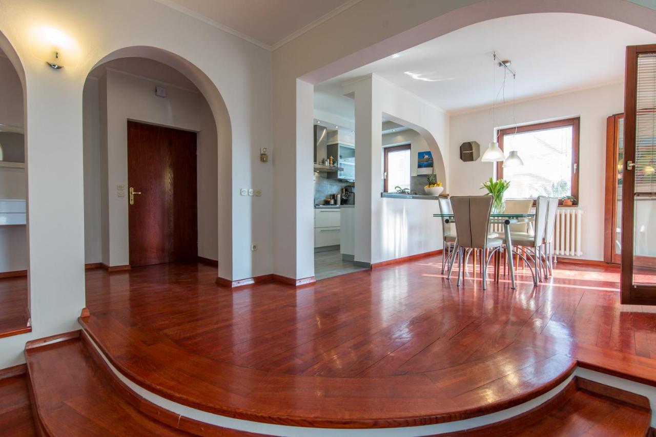 Apartments "Villa Antisin" With Heated Pool Zadar Exterior foto